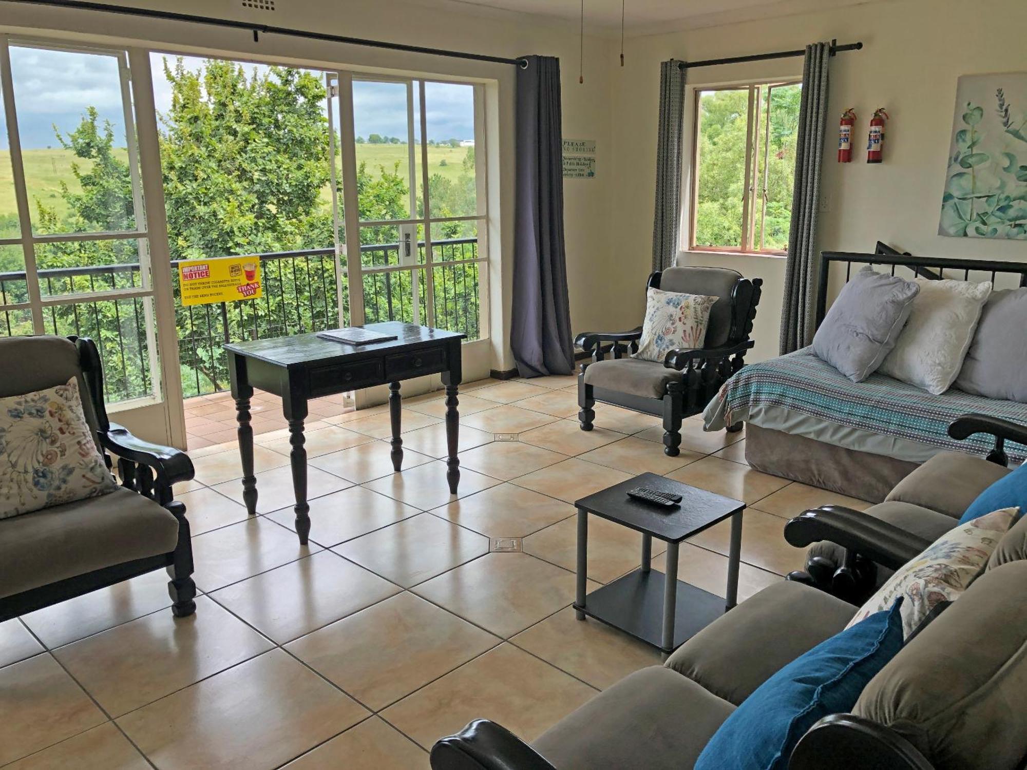 Hills And Dales Accommodation Lanseria Bagian luar foto