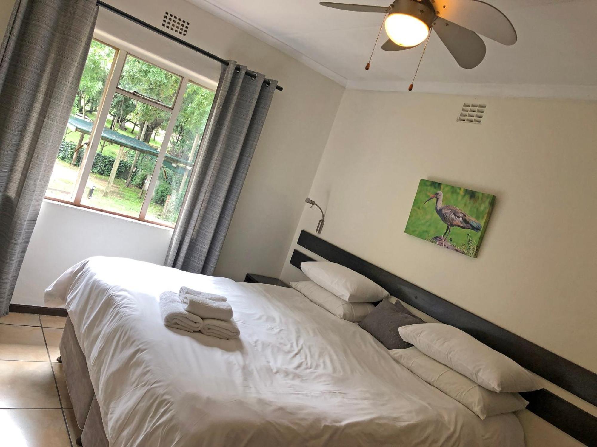 Hills And Dales Accommodation Lanseria Bagian luar foto
