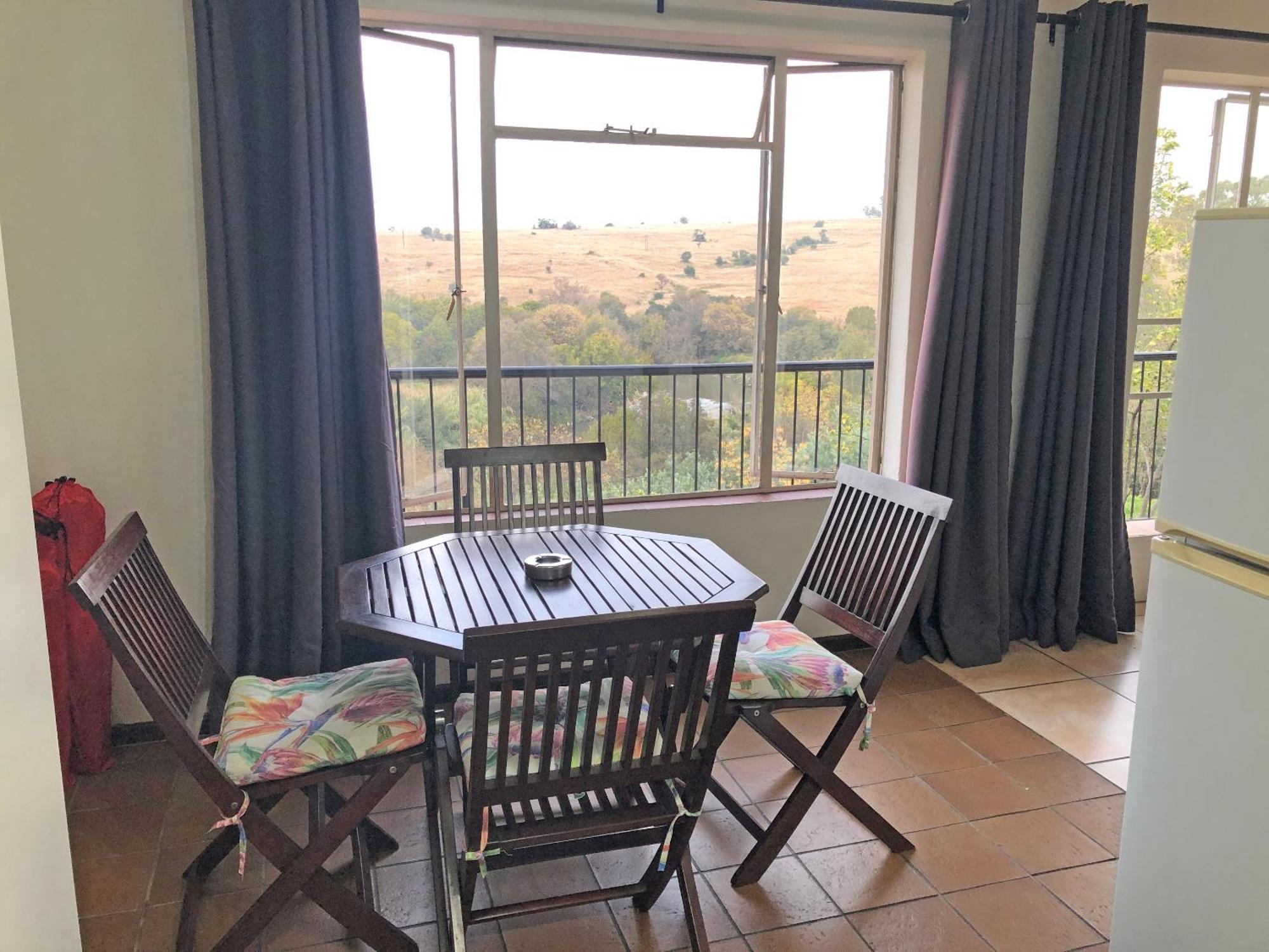 Hills And Dales Accommodation Lanseria Bagian luar foto