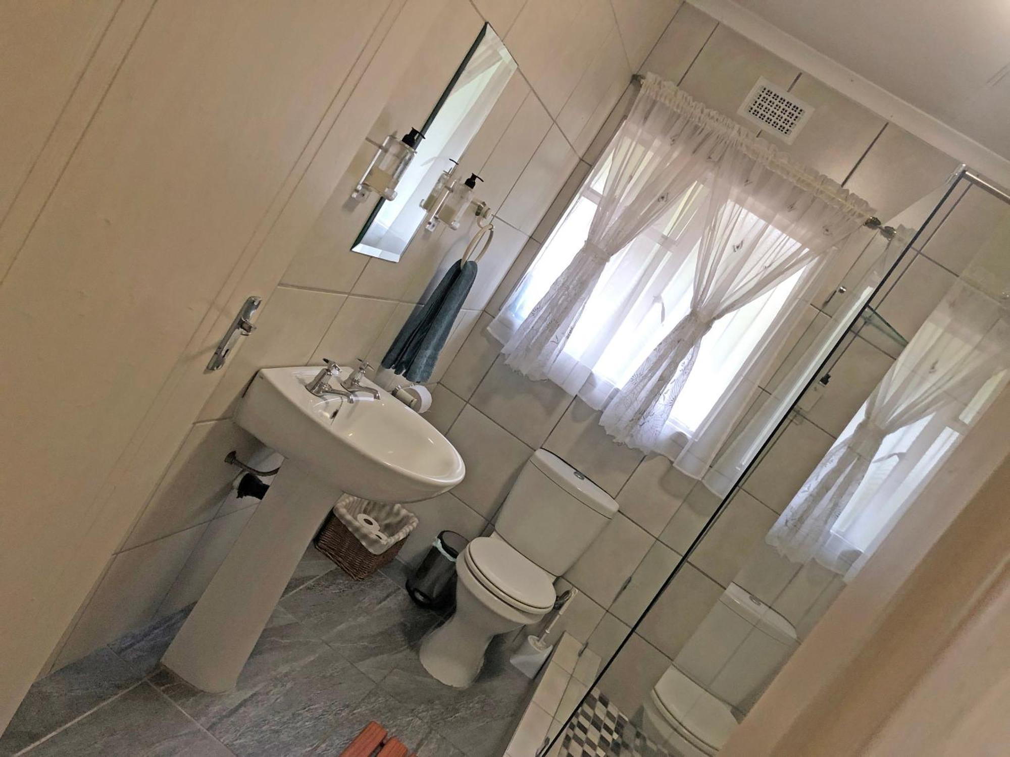 Hills And Dales Accommodation Lanseria Bagian luar foto