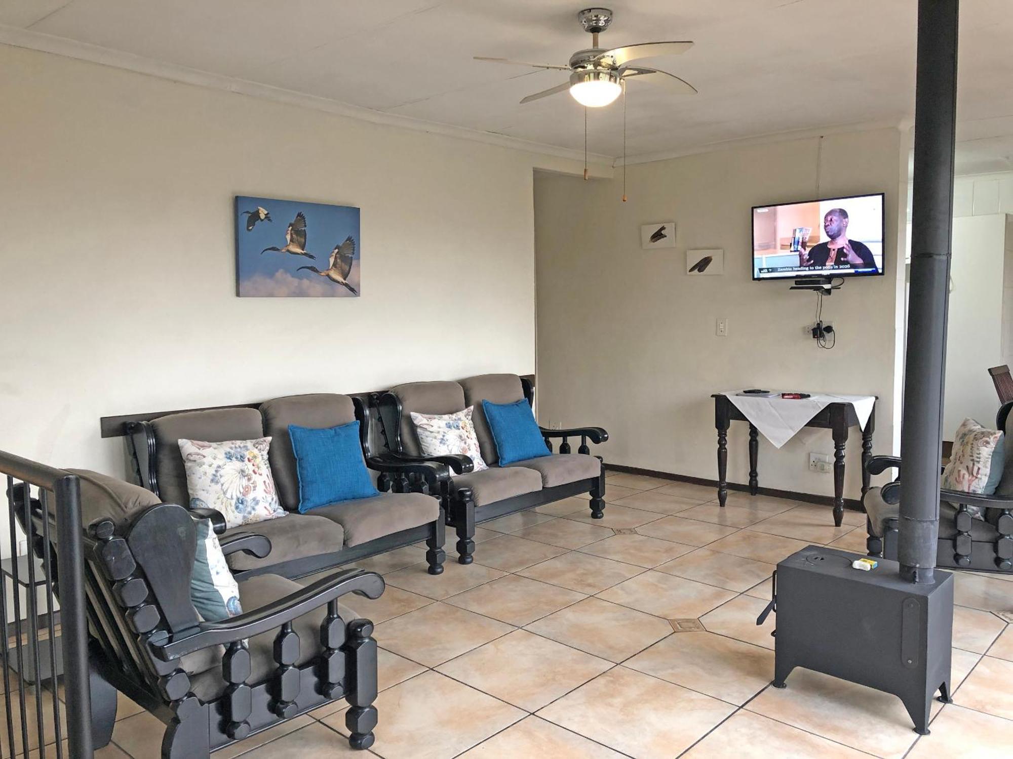 Hills And Dales Accommodation Lanseria Bagian luar foto