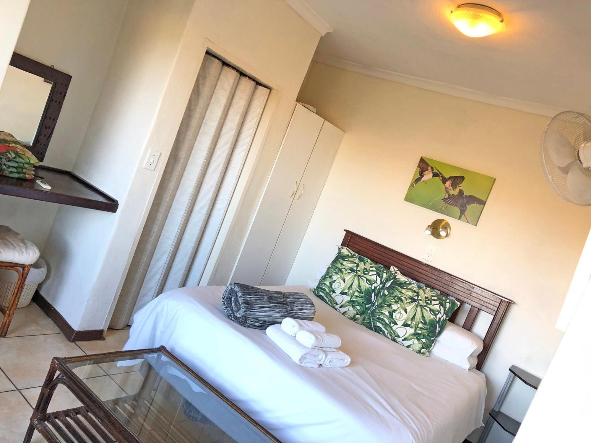 Hills And Dales Accommodation Lanseria Bagian luar foto