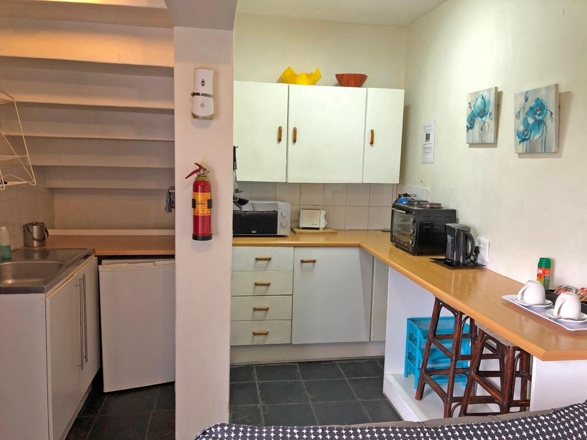 Hills And Dales Accommodation Lanseria Bagian luar foto