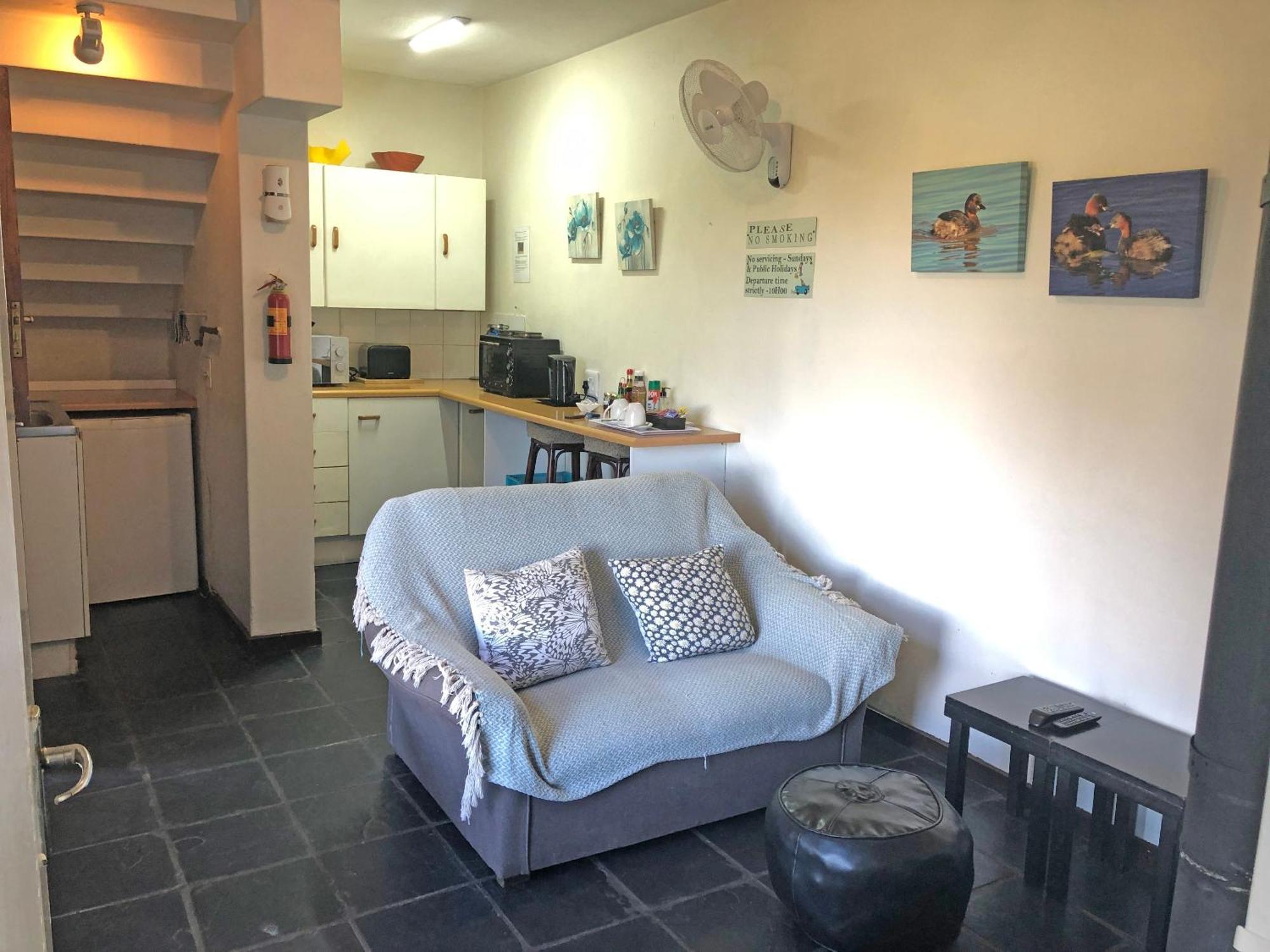 Hills And Dales Accommodation Lanseria Bagian luar foto