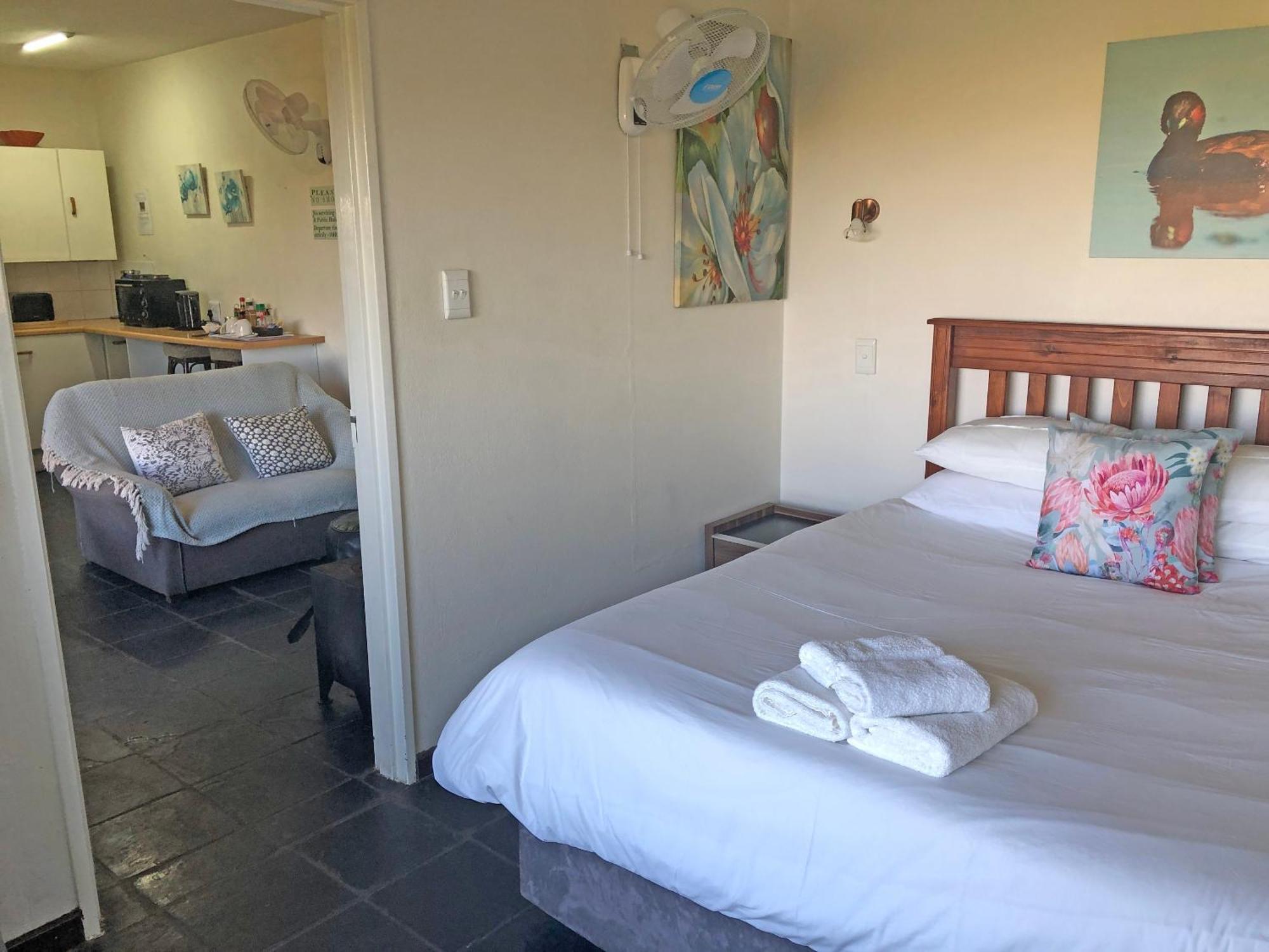 Hills And Dales Accommodation Lanseria Bagian luar foto