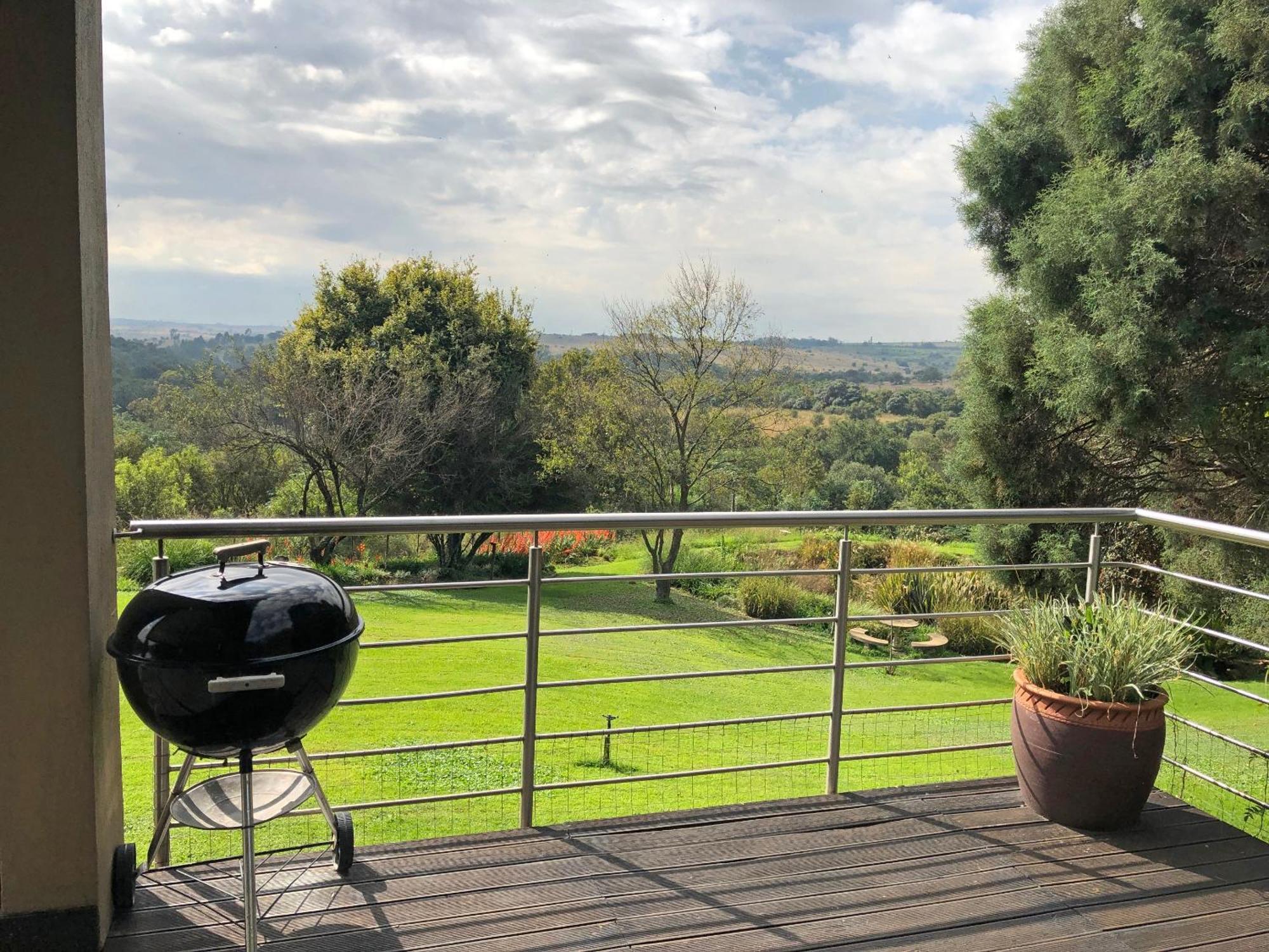 Hills And Dales Accommodation Lanseria Bagian luar foto