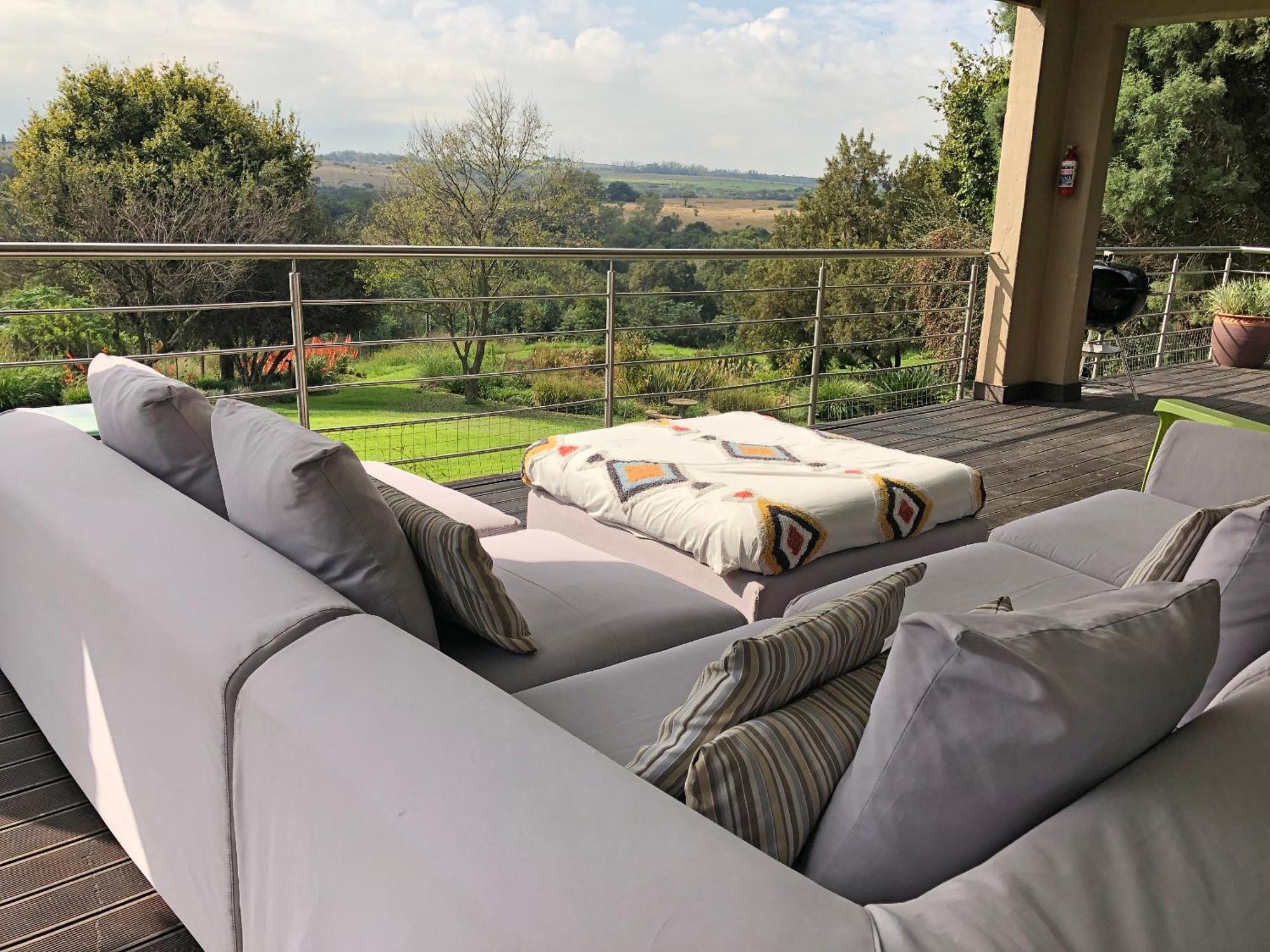 Hills And Dales Accommodation Lanseria Bagian luar foto