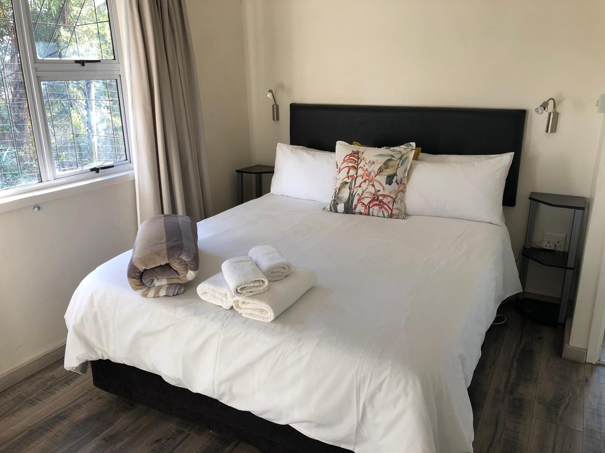 Hills And Dales Accommodation Lanseria Bagian luar foto