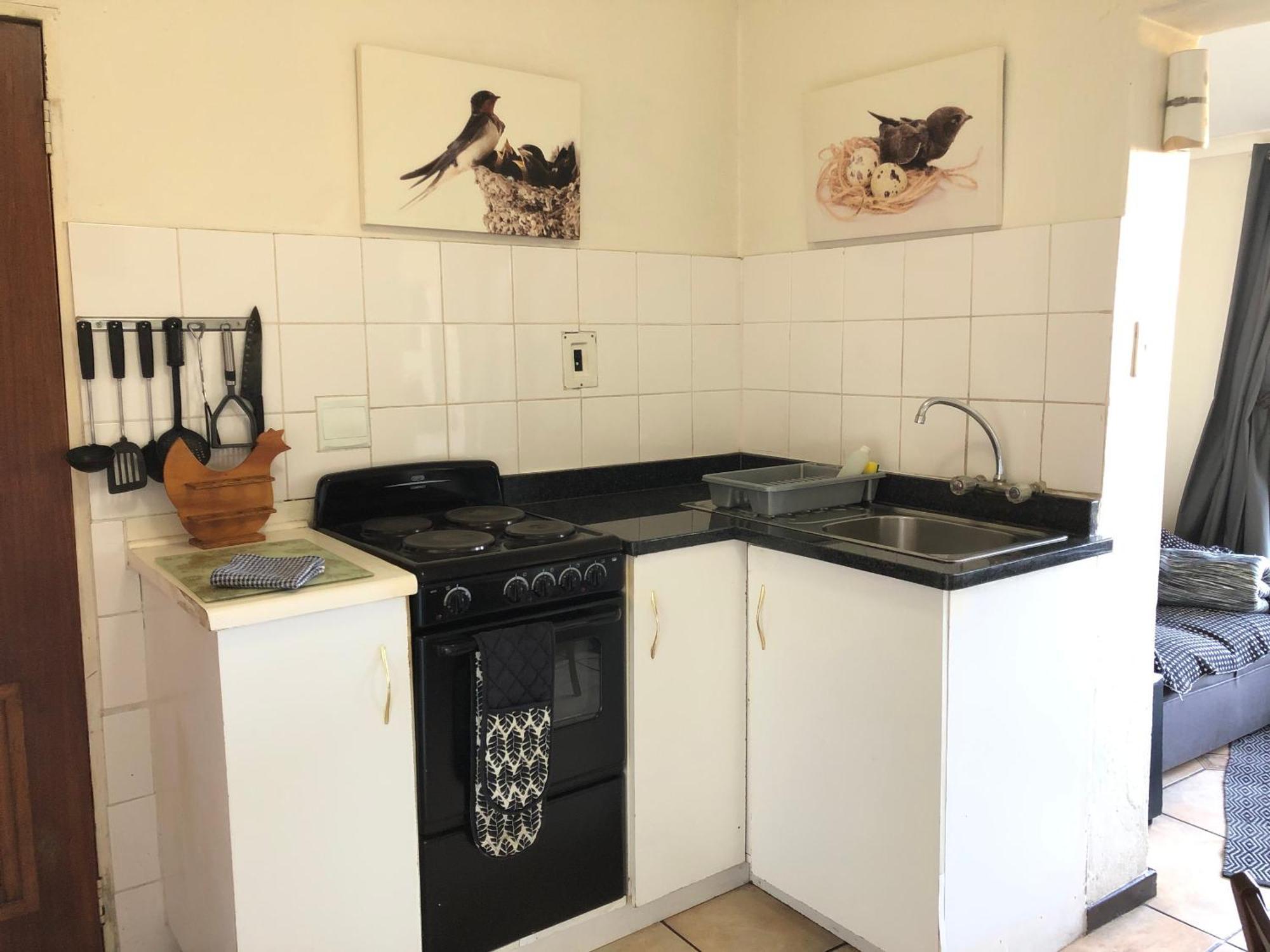 Hills And Dales Accommodation Lanseria Bagian luar foto