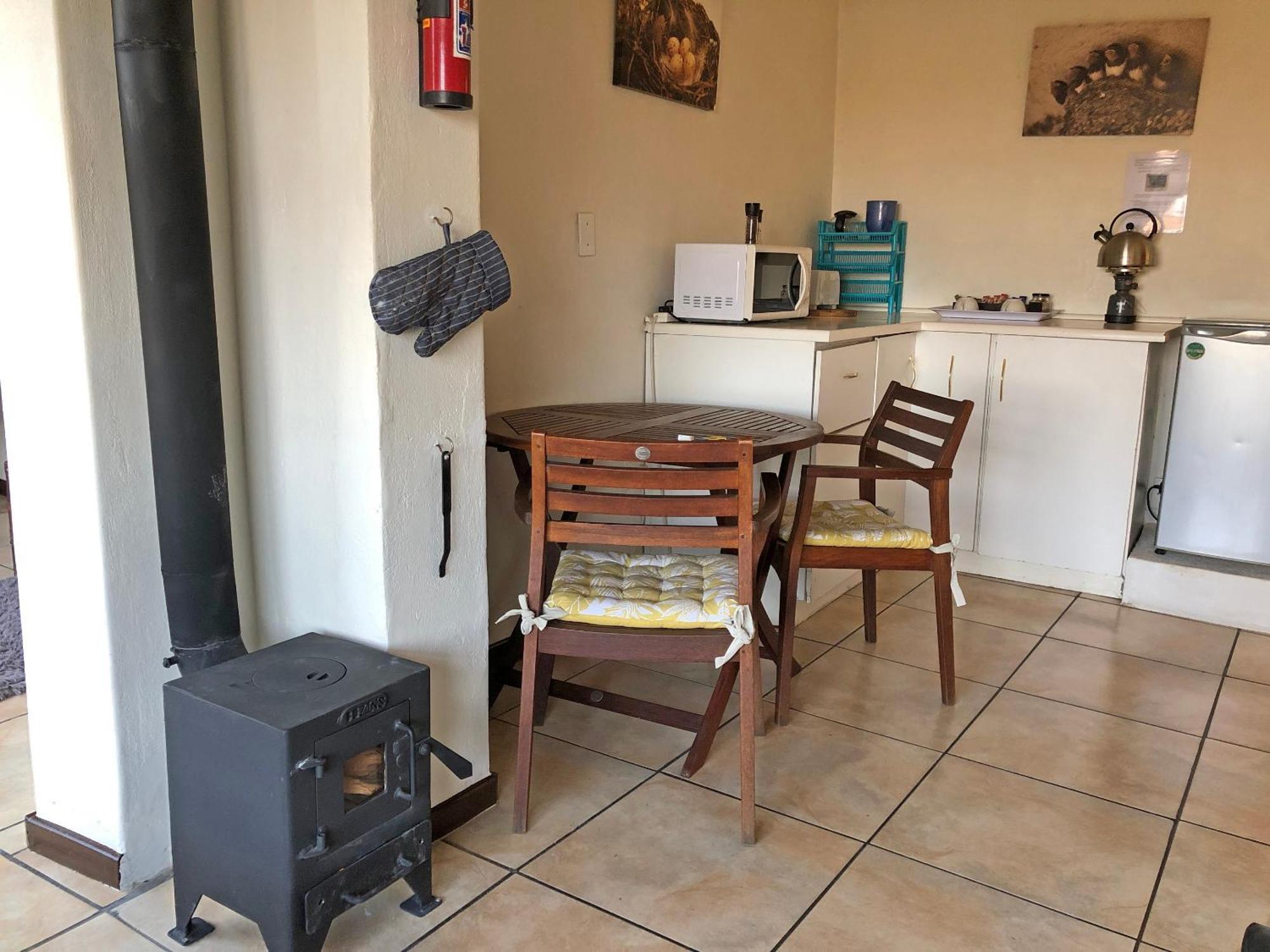 Hills And Dales Accommodation Lanseria Bagian luar foto